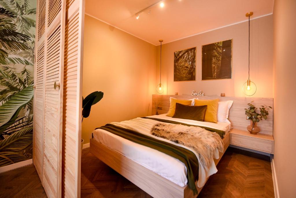 TROPICAL FEEL - 2BR Apartment at Sala Palatului photo 3