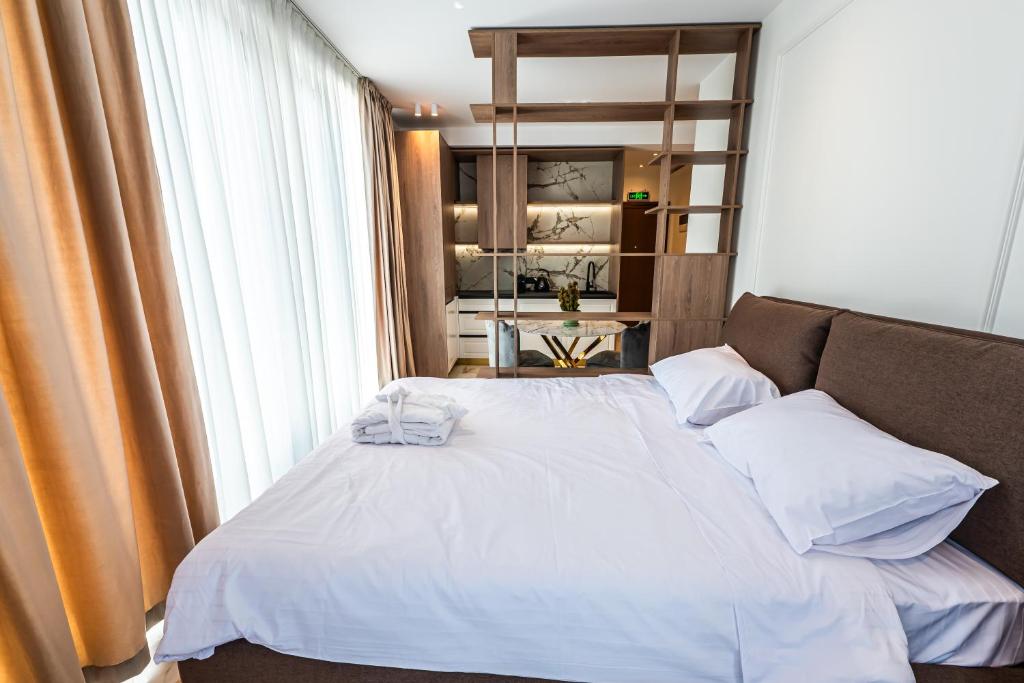 Studio Luxury Suite Near Center — photo 1