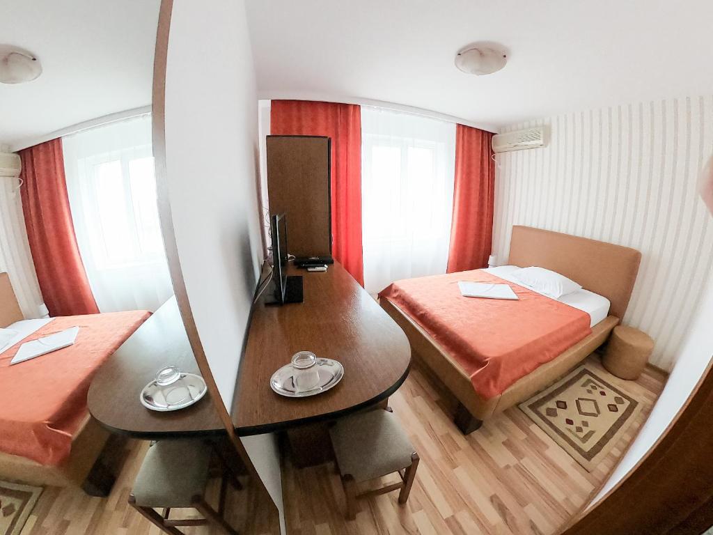 Hotel Solar photo 2