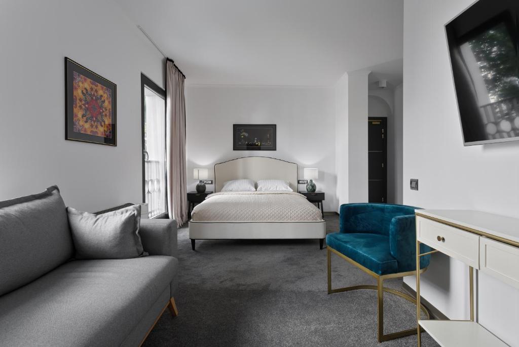The Square Hotel photo 2