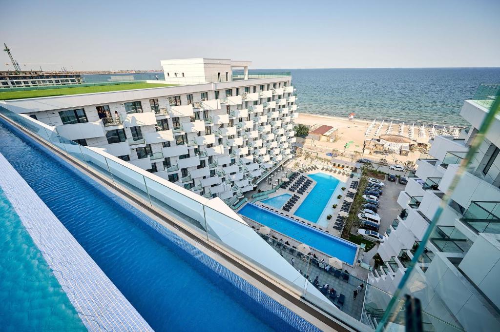 ZET Apartment in Infinity Beach Resort - parking — photo 1