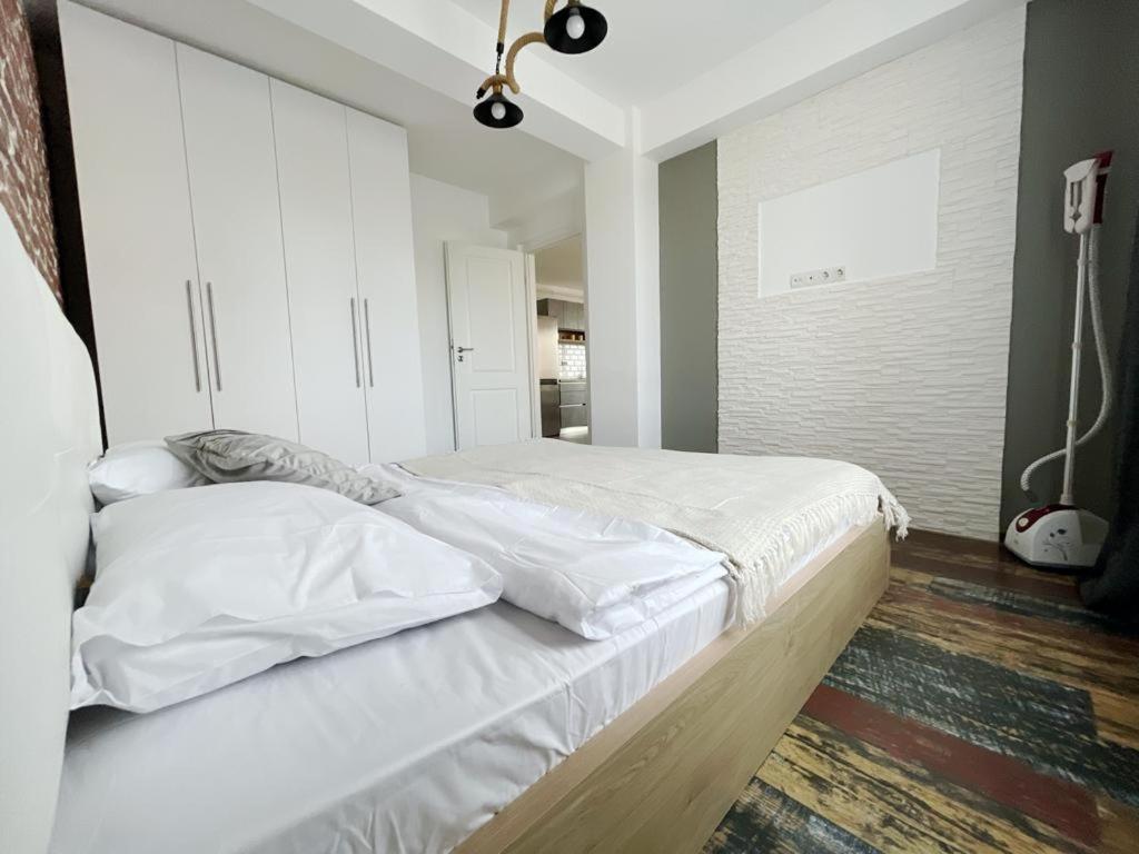 YamaLuxe Apartments - Modern & Cozy photo 2