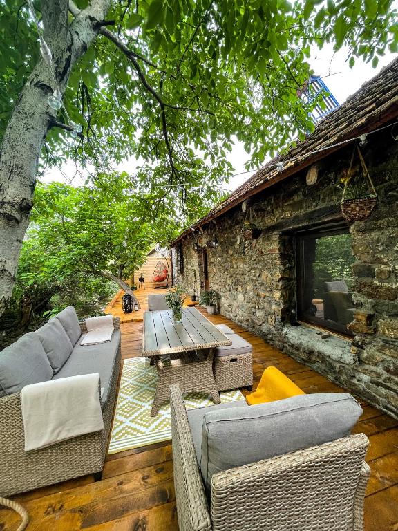 The Hunter House — photo 1