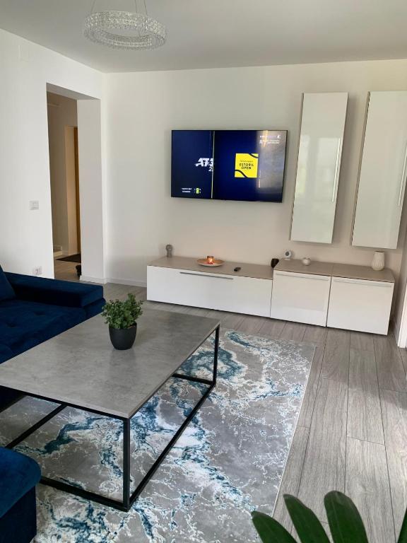 ROSE APARTMENT — photo 1