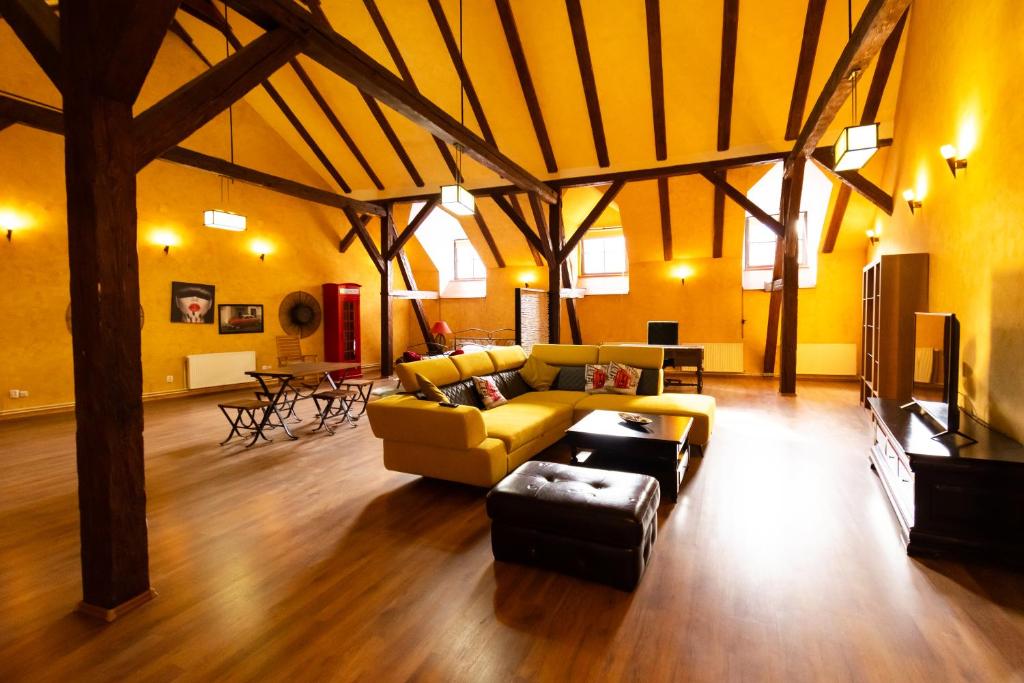 The Attic - Large Open-Space in the Old Town of Brasov — photo 1