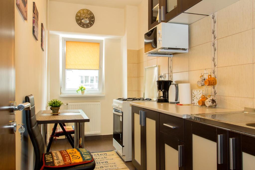 Sala Polivalenta - Sector 4 - Motru 84 by MRG Apartments photo 3