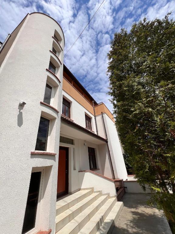 Serenity Apartments and Studios — photo 1