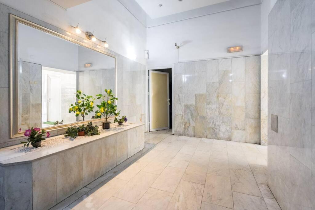 Superb Views 3BR Duplex - 4 Balconies + Parking photo 2