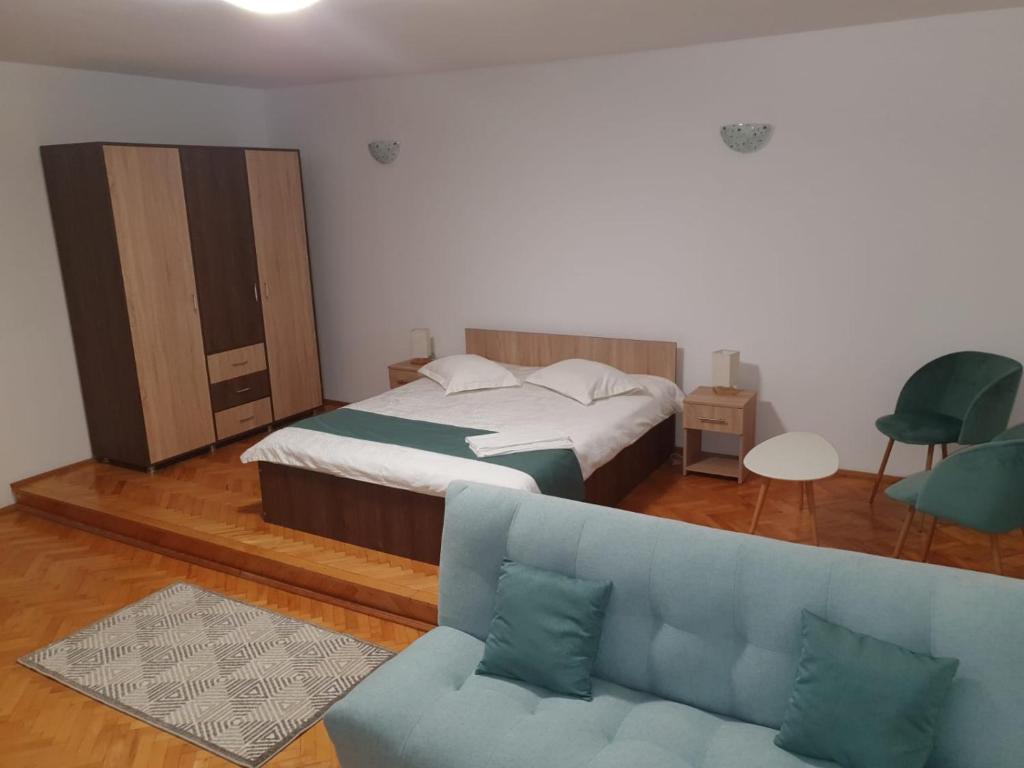 STUDIO APARTMENTS photo 2