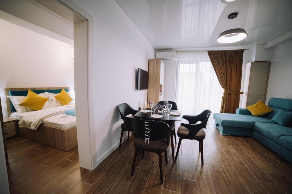 Sofia - Endless Summer Mamaia Nord Apartaments photo 2