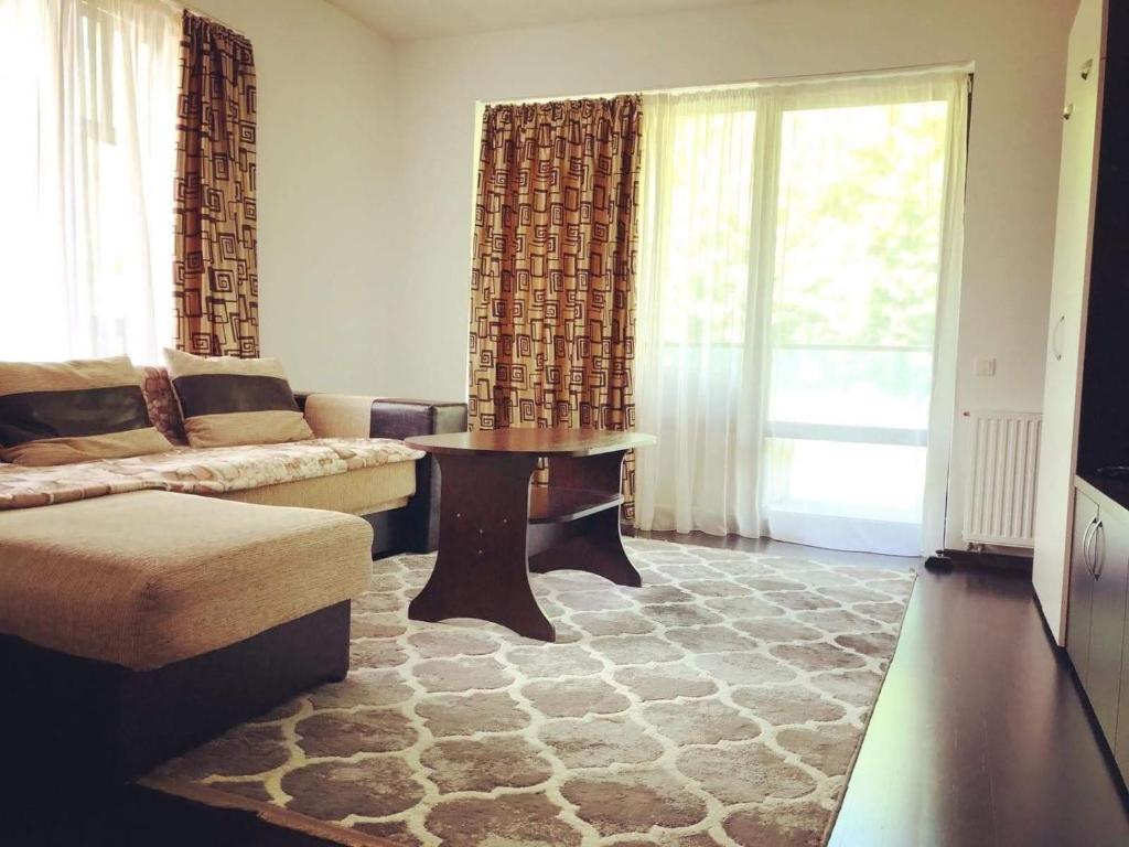 Tampa Gardens Apartment photo 2