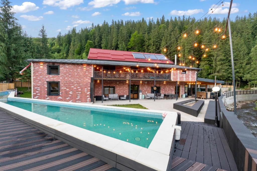 Transylvania House photo 2