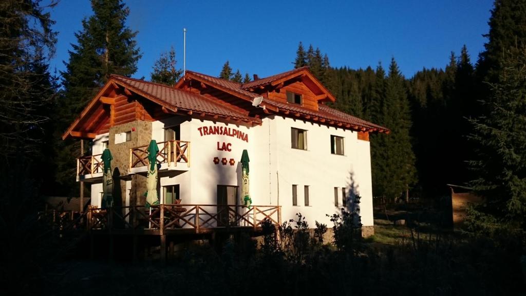 Complex Transalpina Lac photo 3