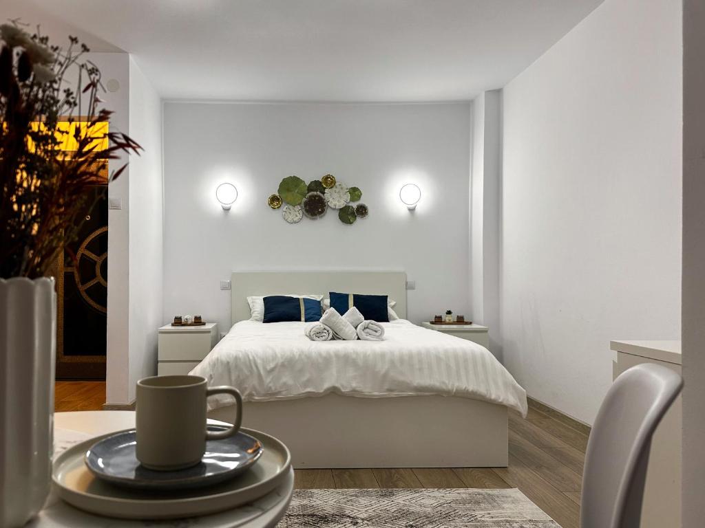 Superior One Bedroom Apartment Unirii Square — photo 1