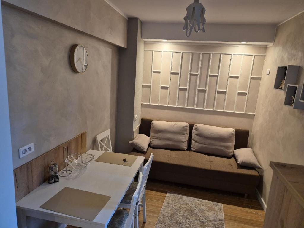 Tomis House 6C photo 3