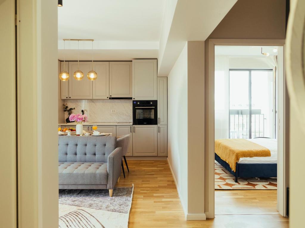 Superb City View - Bright & Stylish - 2BR — photo 1