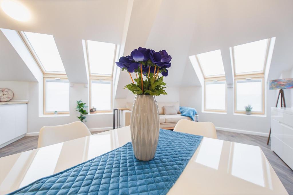 Skylight Loft near City Center photo 2