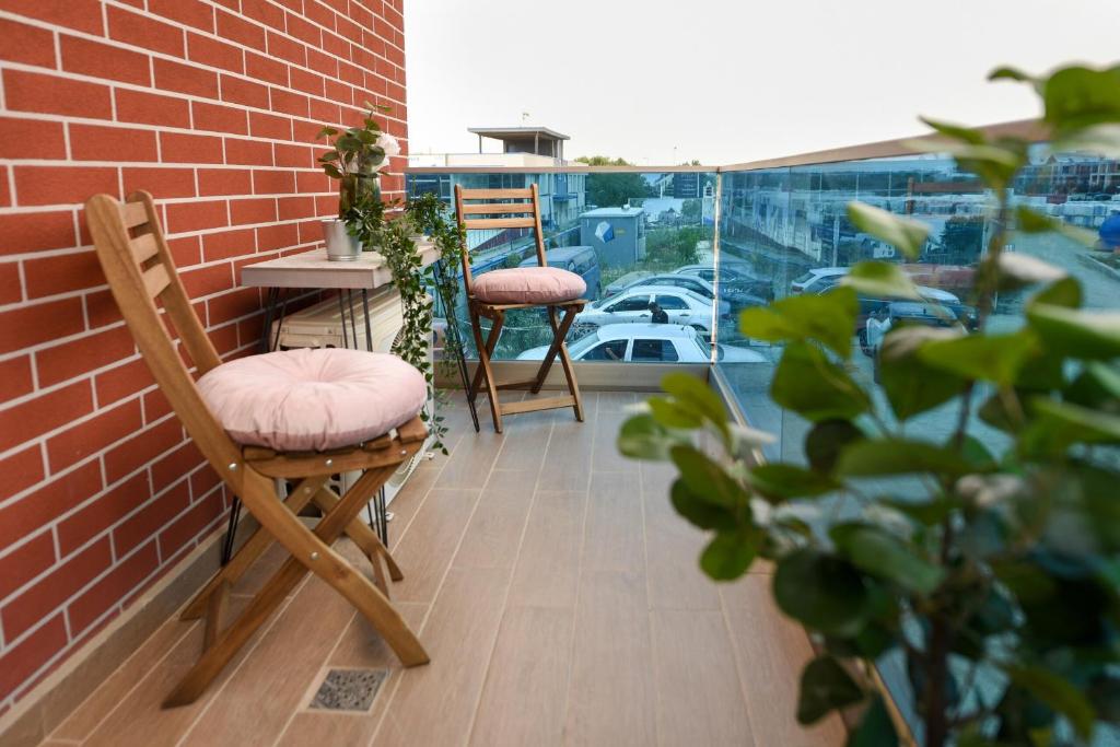 Urban Bliss - Contemporary Elegance in Modern Living Spaces photo 2