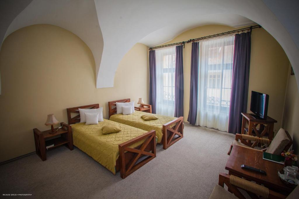 Hotel Sighişoara photo 2