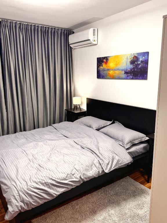 The Magistral Suite - Downtown Bucharest photo 2