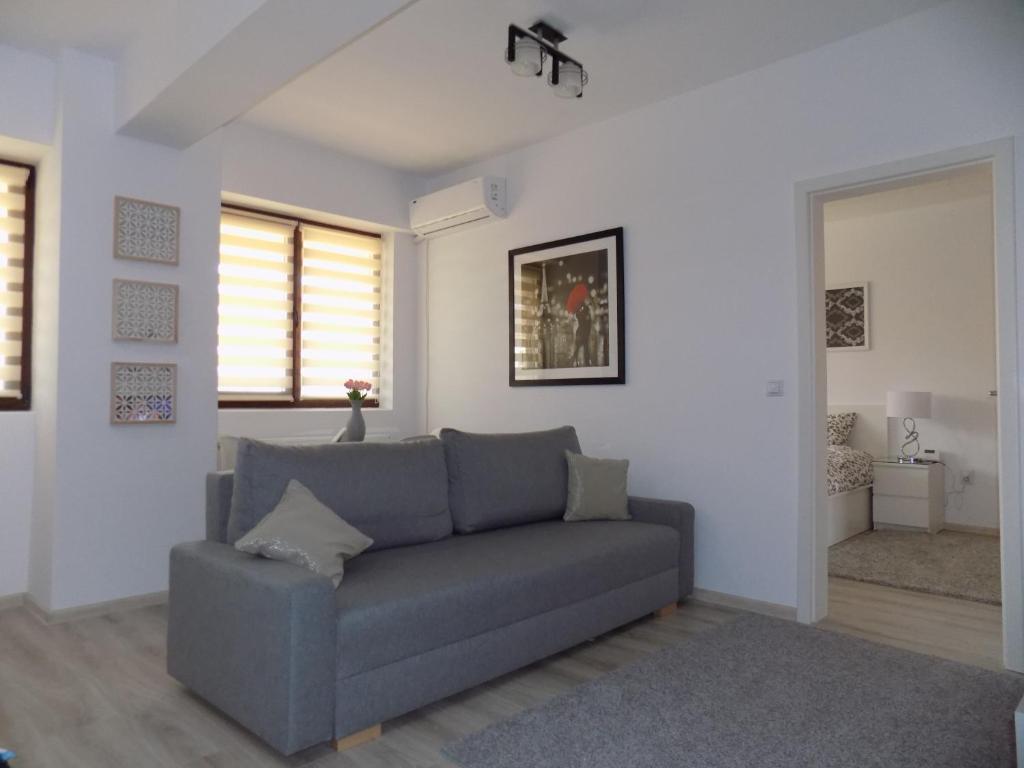 Rivera Apartments-PalasMall — photo 1