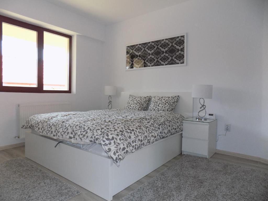 Rivera Apartments-PalasMall photo 2