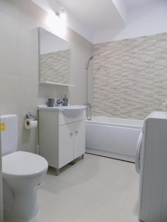 Rivera Apartments-PalasMall photo 3