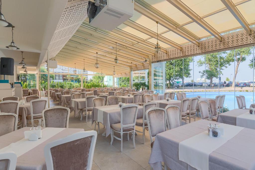 Hotel Sulina International photo 3