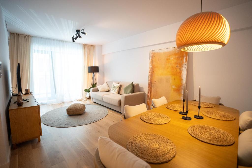 The Level Sanctuary: Free Parking & Netflix photo 2