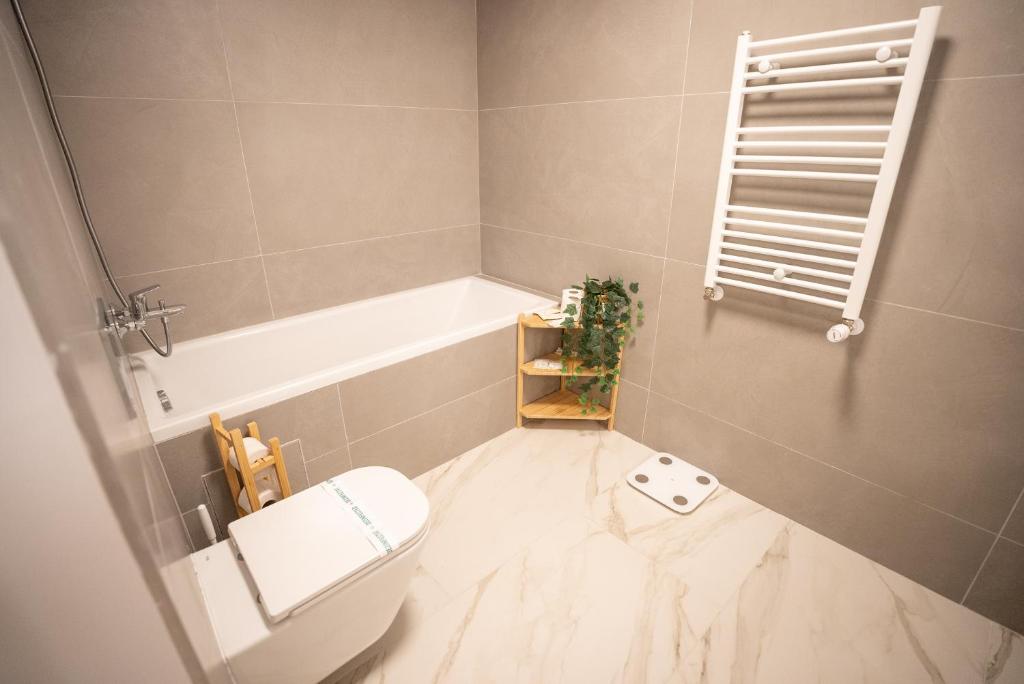 The Level Sanctuary: Free Parking & Netflix photo 3