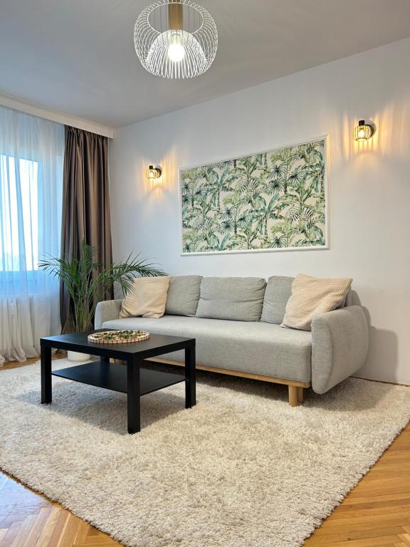 Parliament Central Apartment — photo 1