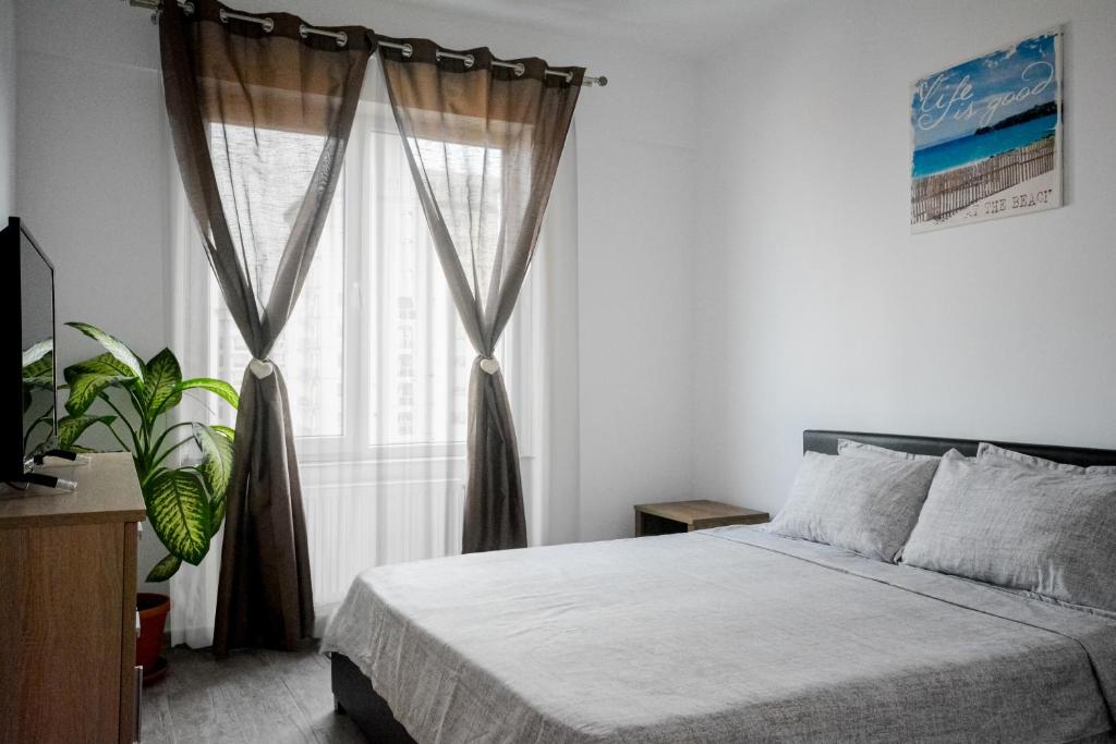 Sea View Apartment photo 2