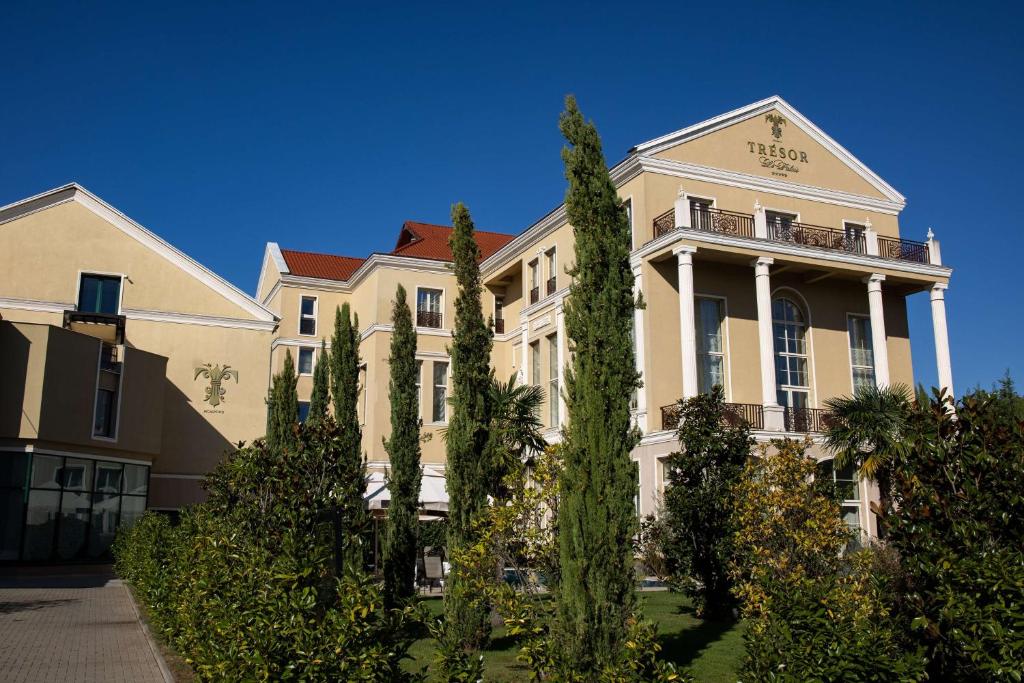 Tresor Le Palais Timisoara photo 3
