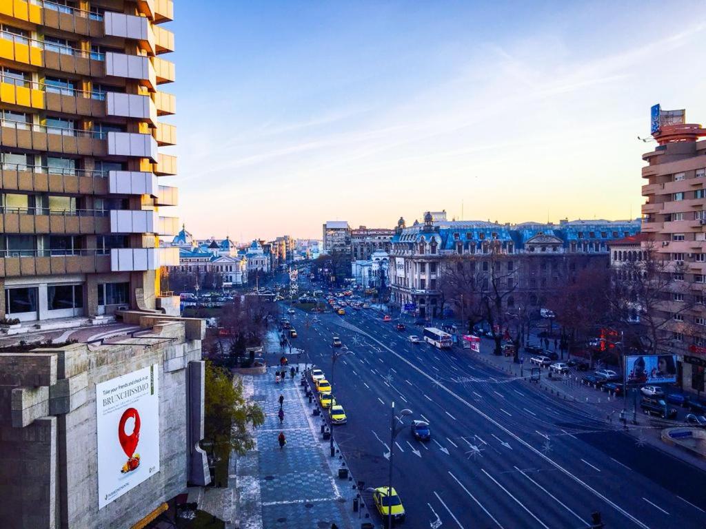 Central Studio Across from Intercontinental — photo 1