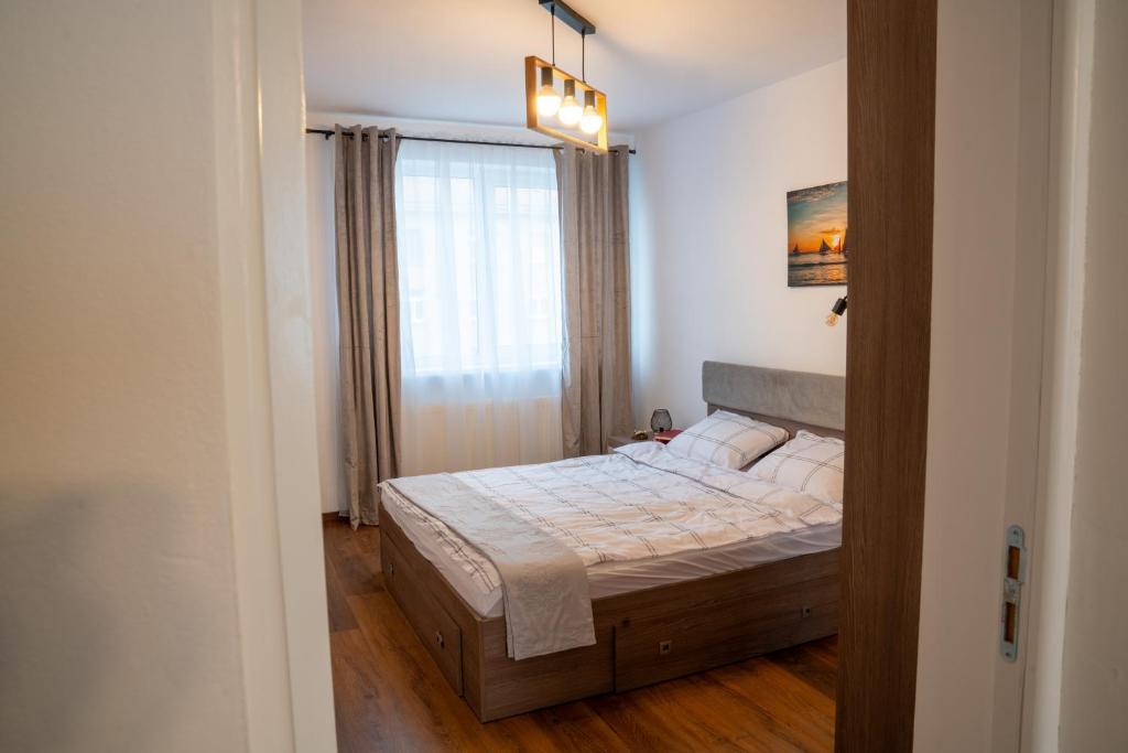 Illy's Cozy Apartment Brașov Free Parking & Self Check-in — photo 1