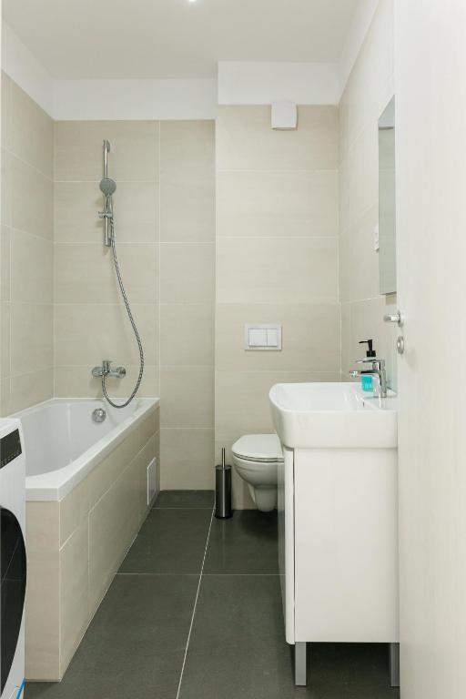 Thirty Six Apartment photo 3