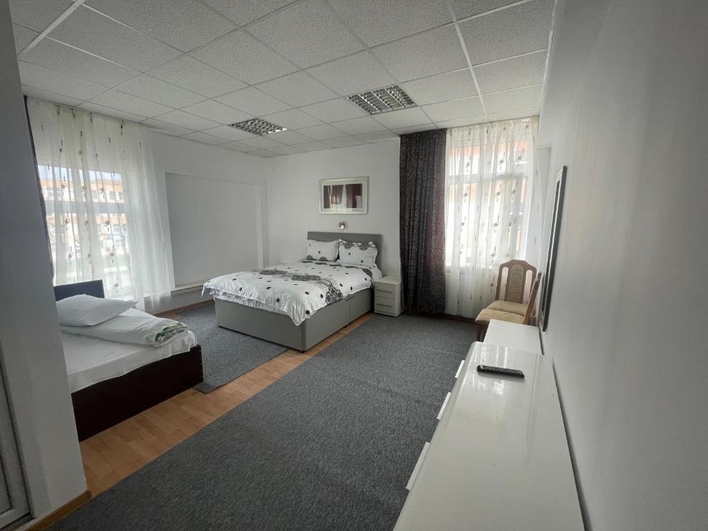 Studio Rentals photo 2