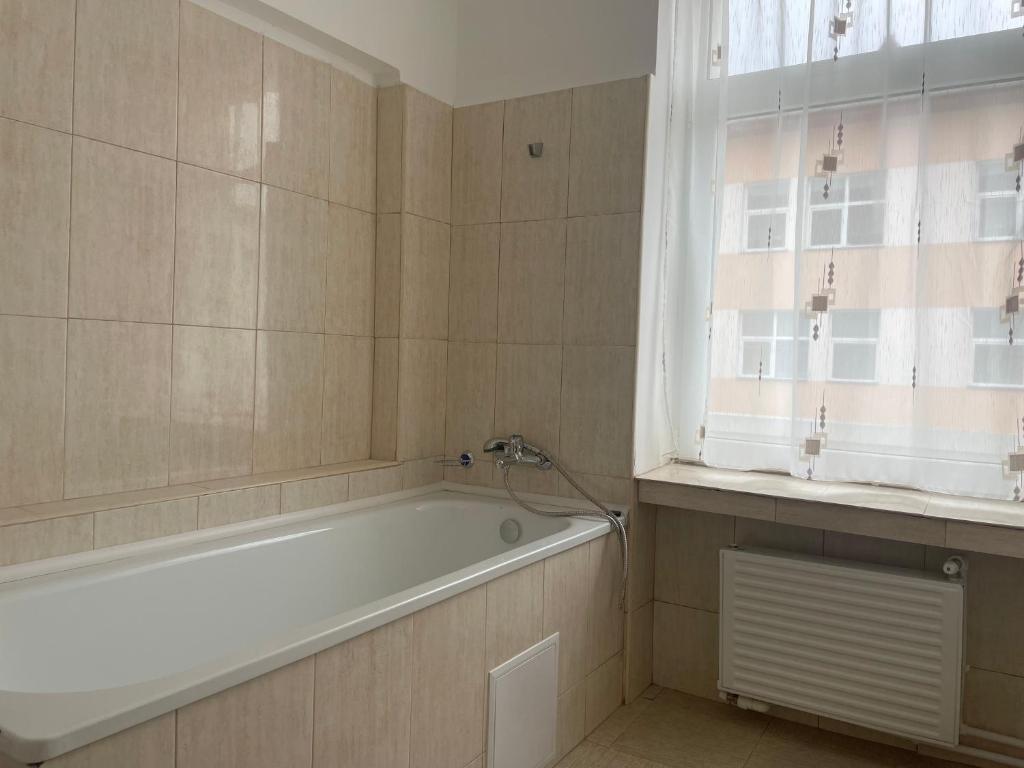 Studio Rentals photo 3