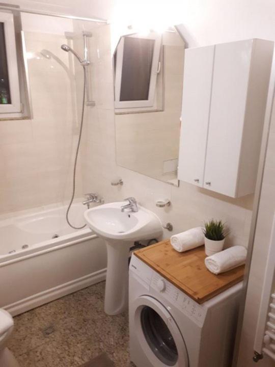 Sunny Cozy Apartament Floreasca photo 3