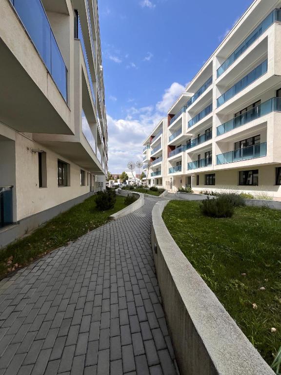 Sunset Apartment Otopeni photo 2