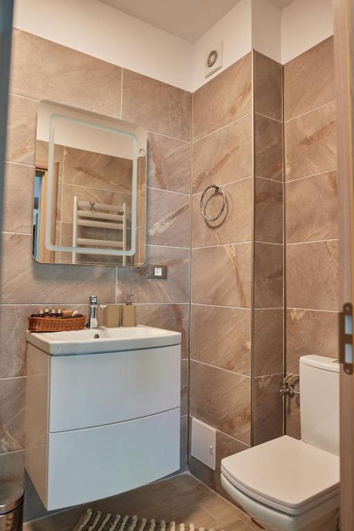 Sea la Vie 2BR Apt Spa n Pool Beach resort photo 3