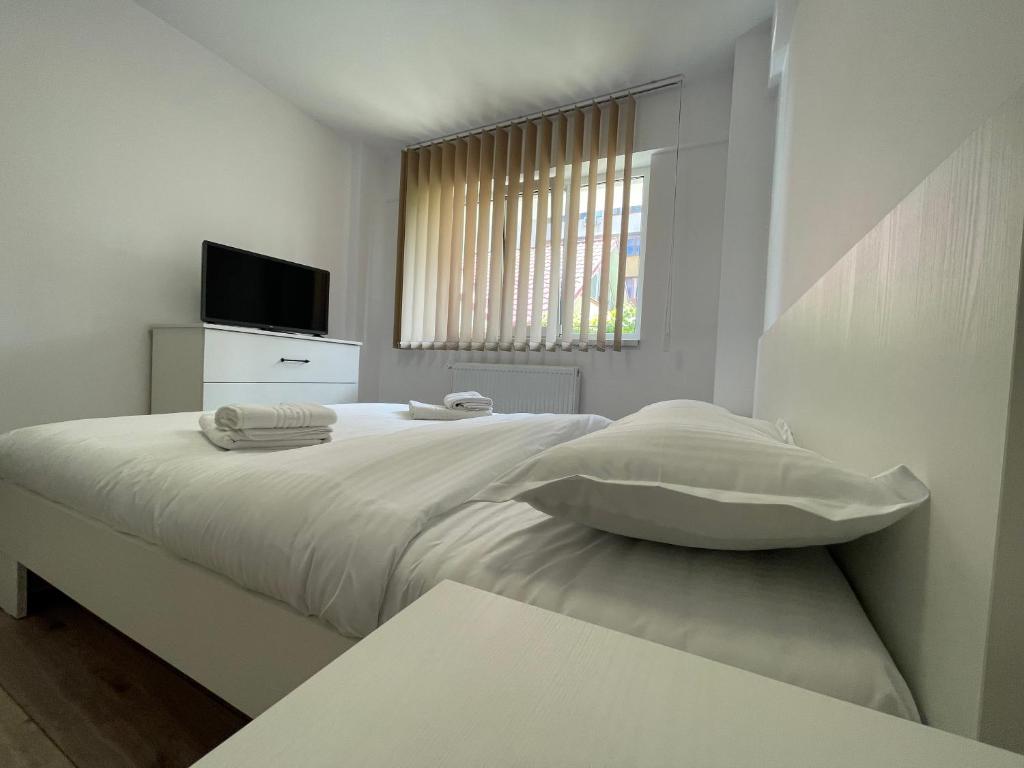 Travelers Home TWO BEDROOMS — photo 1