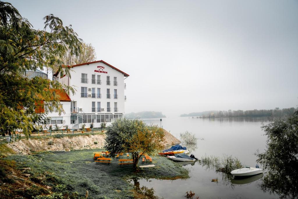 Hotel Sucidava — photo 1