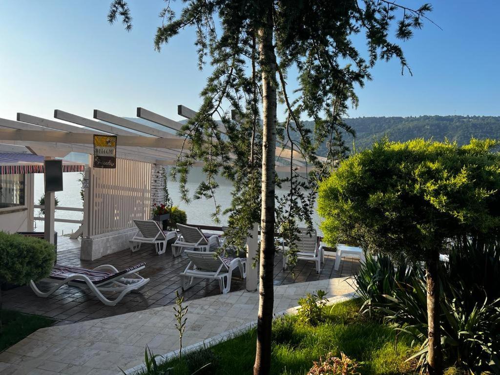 Riviera 990 - Resort & Restaurant photo 3
