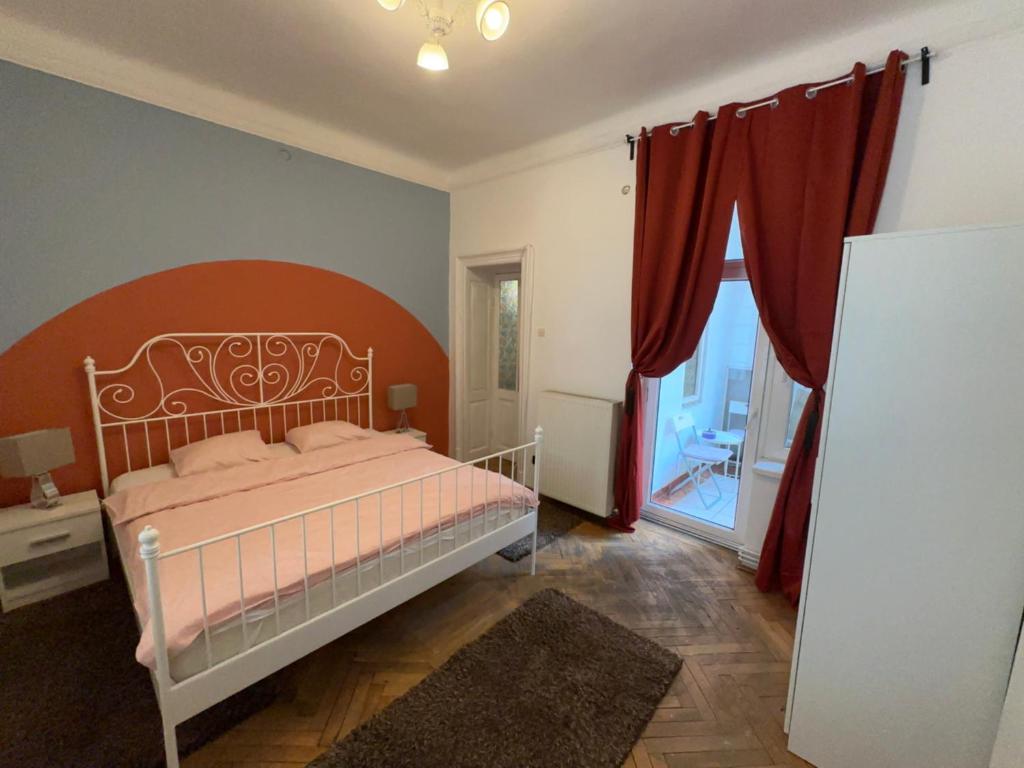 SweetHome near Historical Center — photo 1