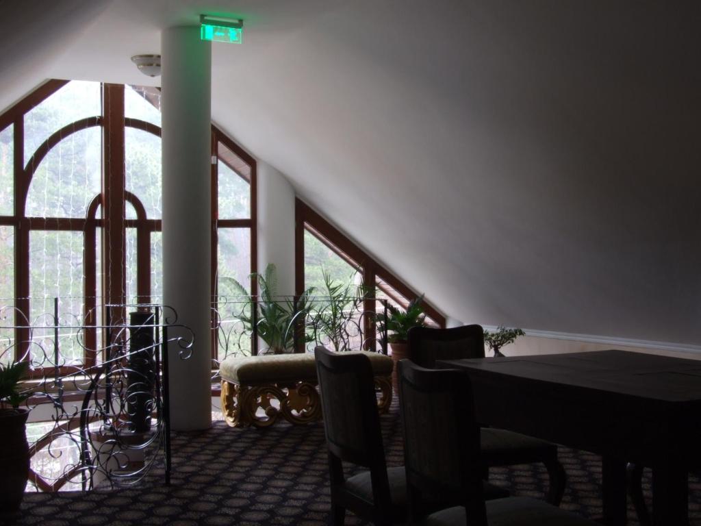 Hotel Royal photo 3