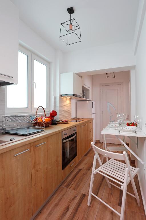 Traditional Romanian Apartment photo 2