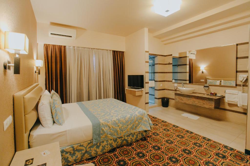 Hotel Romanita photo 2