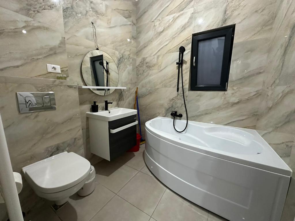 Comfort Apartment with private parking photo 3