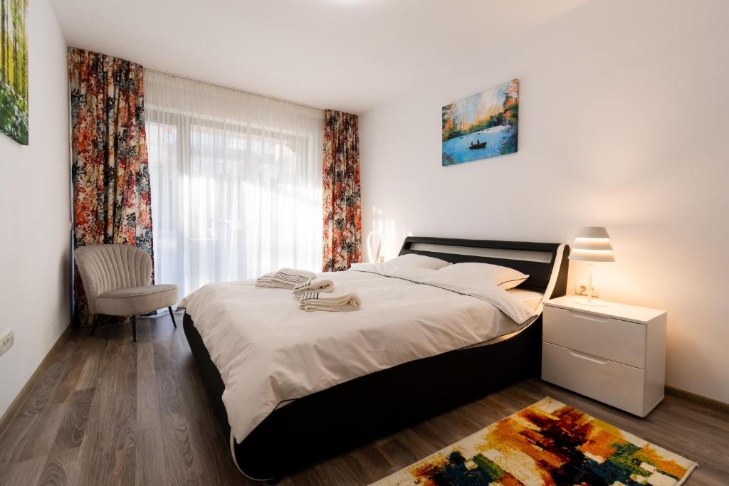 Transylvanian Apt. w/ lrg. terrace and parking - KarpatenHaus photo 2